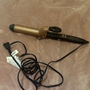 Argan Heat Curling Iron in Gold and Black